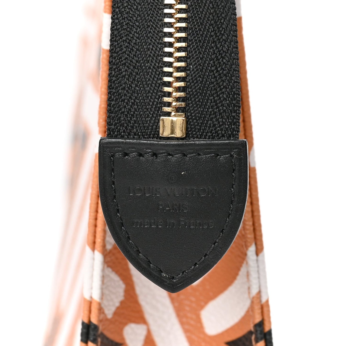 Monogram Giant Crafty Pochette Toiletry 26 Creme Caramel