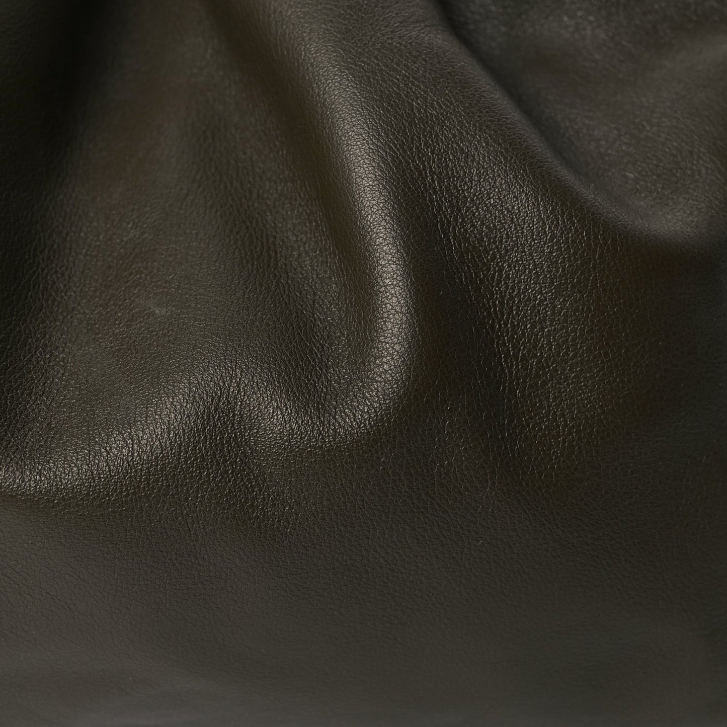 Smooth Butter Calf The Pouch Oversized Clutch Kaki Fondent