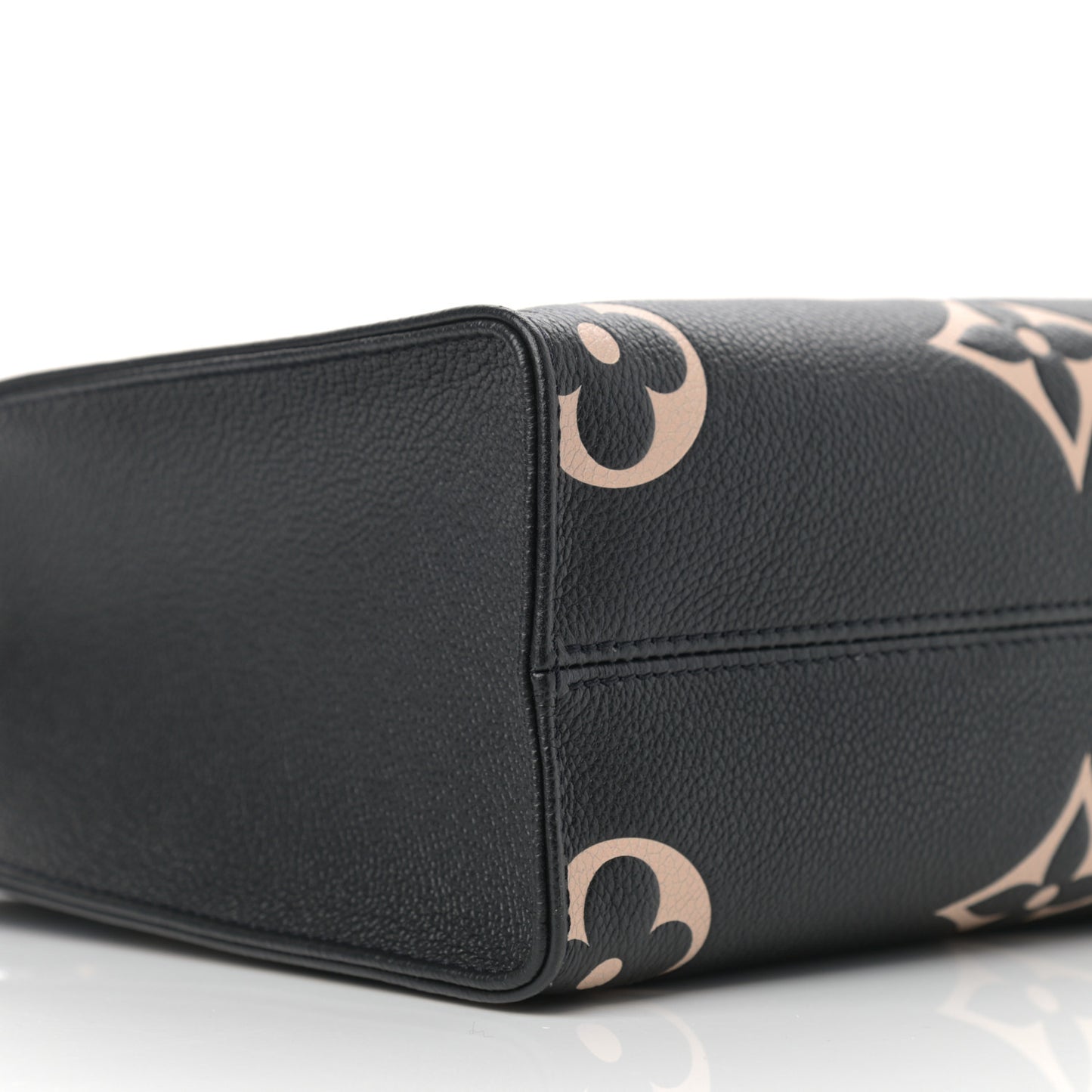 Empreinte Monogram Giant Onthego PM Black Beige