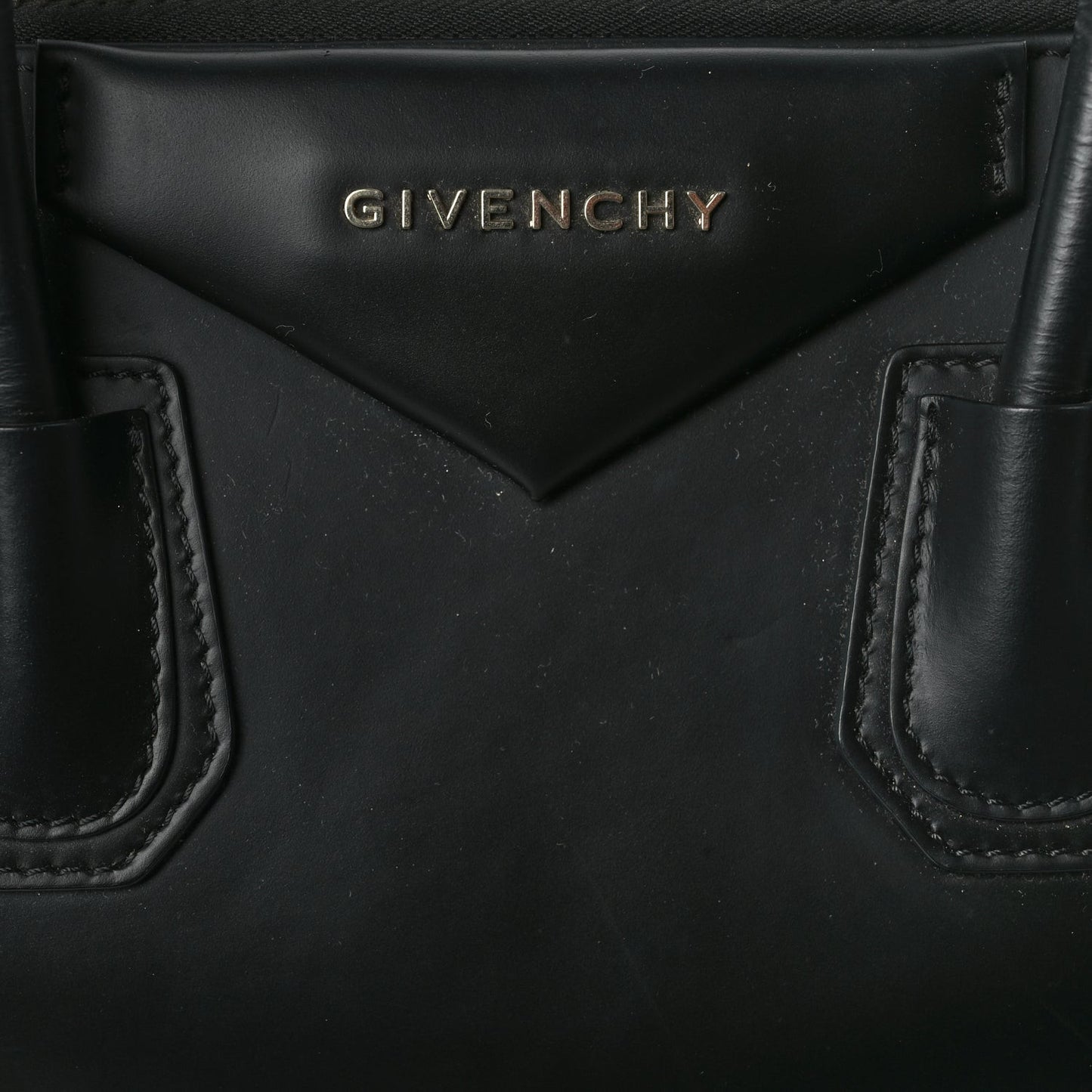 Shiny Lord Calfskin Small Antigona  Black