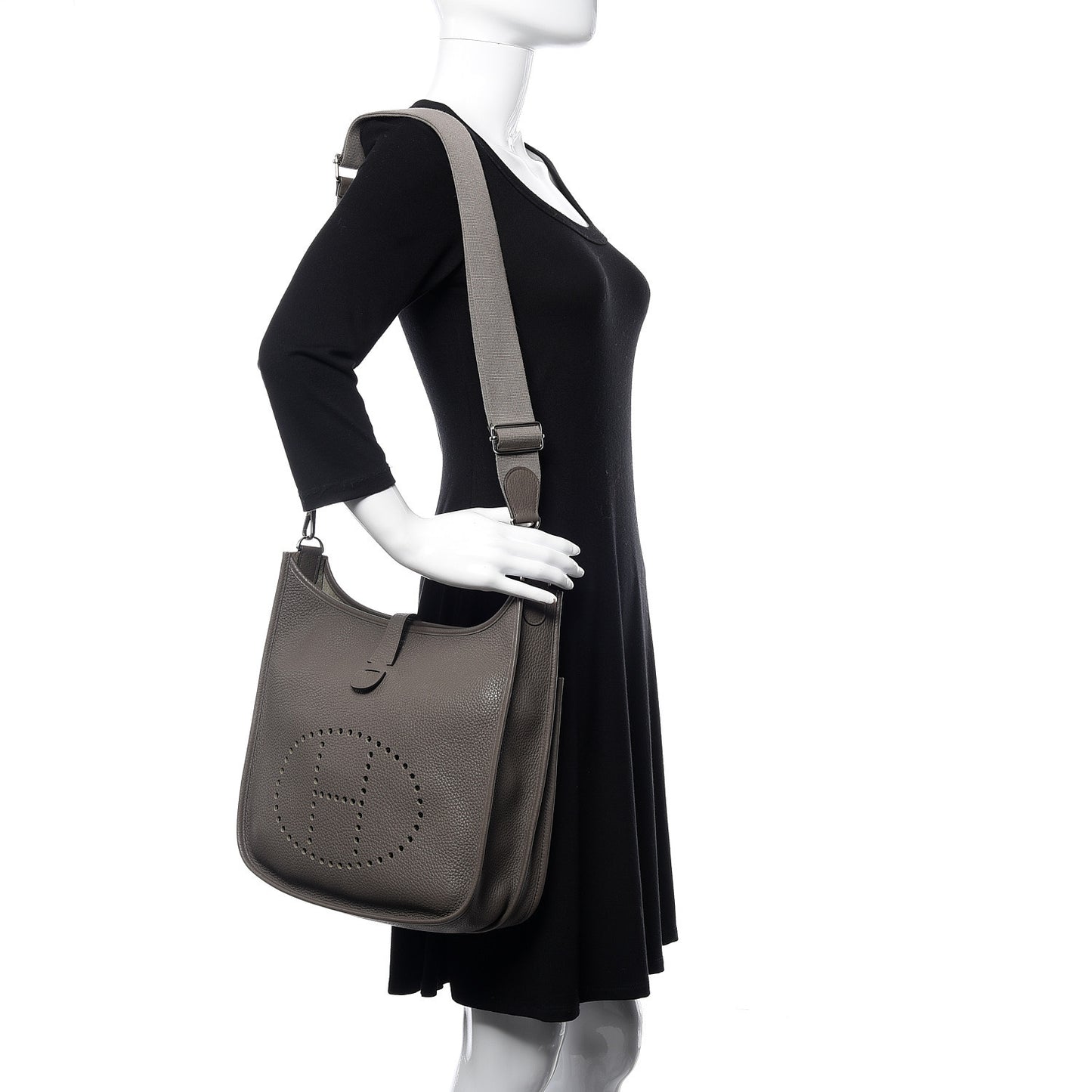 Taurillon Clemence Evelyne III GM Etain