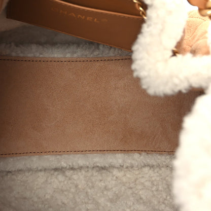 Chanel Suede Shearling Quilted Small  25 Handbag Beige White 4 of 9