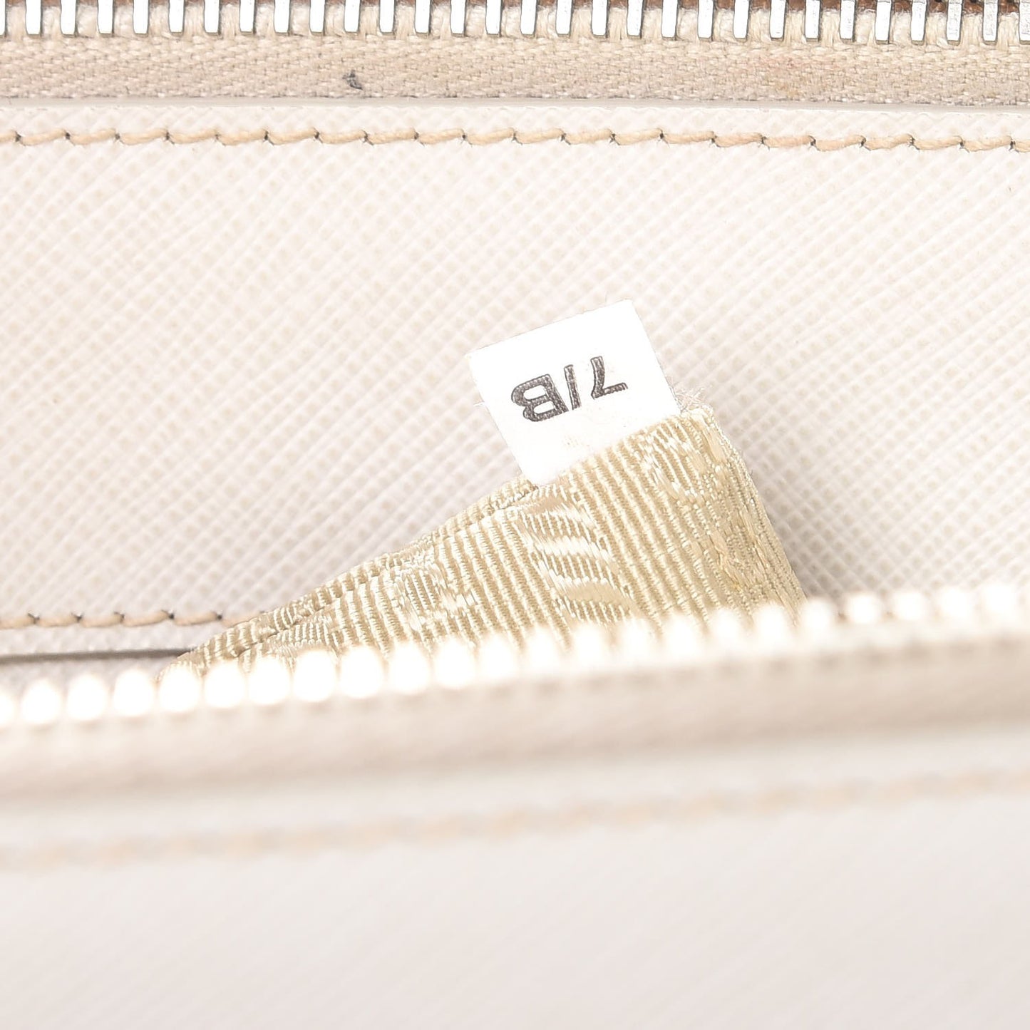 Saffiano Lux Small Galleria Double Zip Tote White