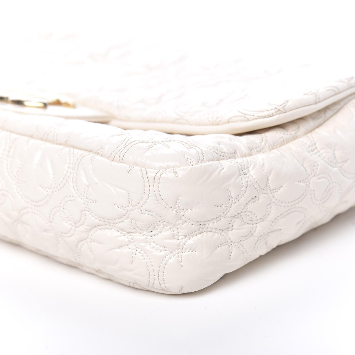 Chanel Vinyl Rock in Moscow Flap White 8 of 12