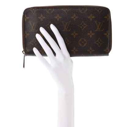 Louis Vuitton Monogram Zippy Organizer Wallet 2 of 9