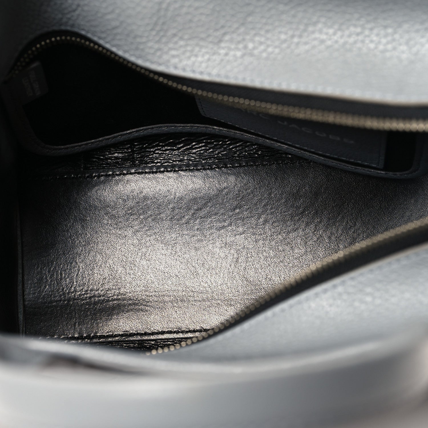 Marc Jacobs Grained Calfskin Small The Tote Bag Wolf Grey 5 of 7
