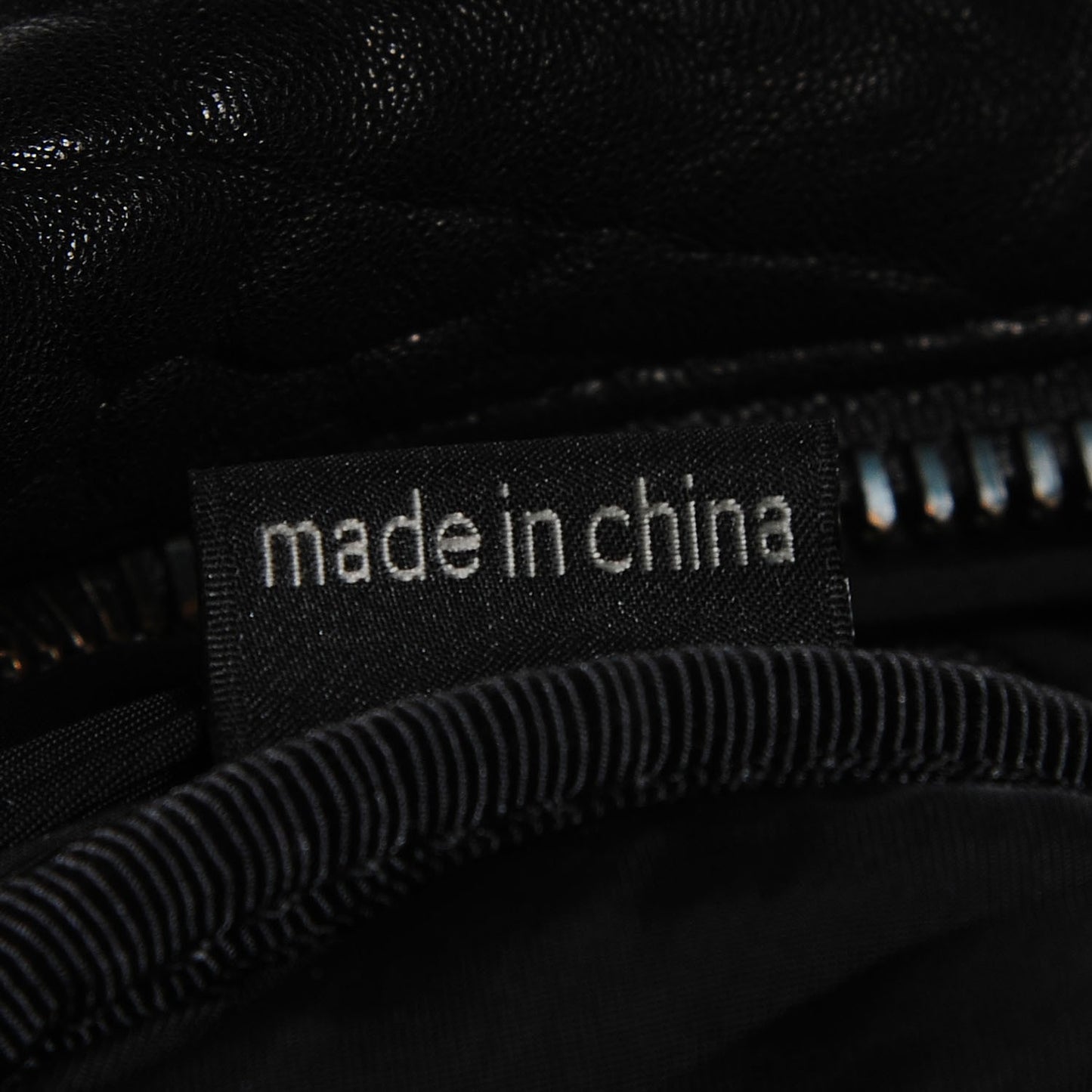 Pebbled Lambskin Rocco Black Matte Black Hardware