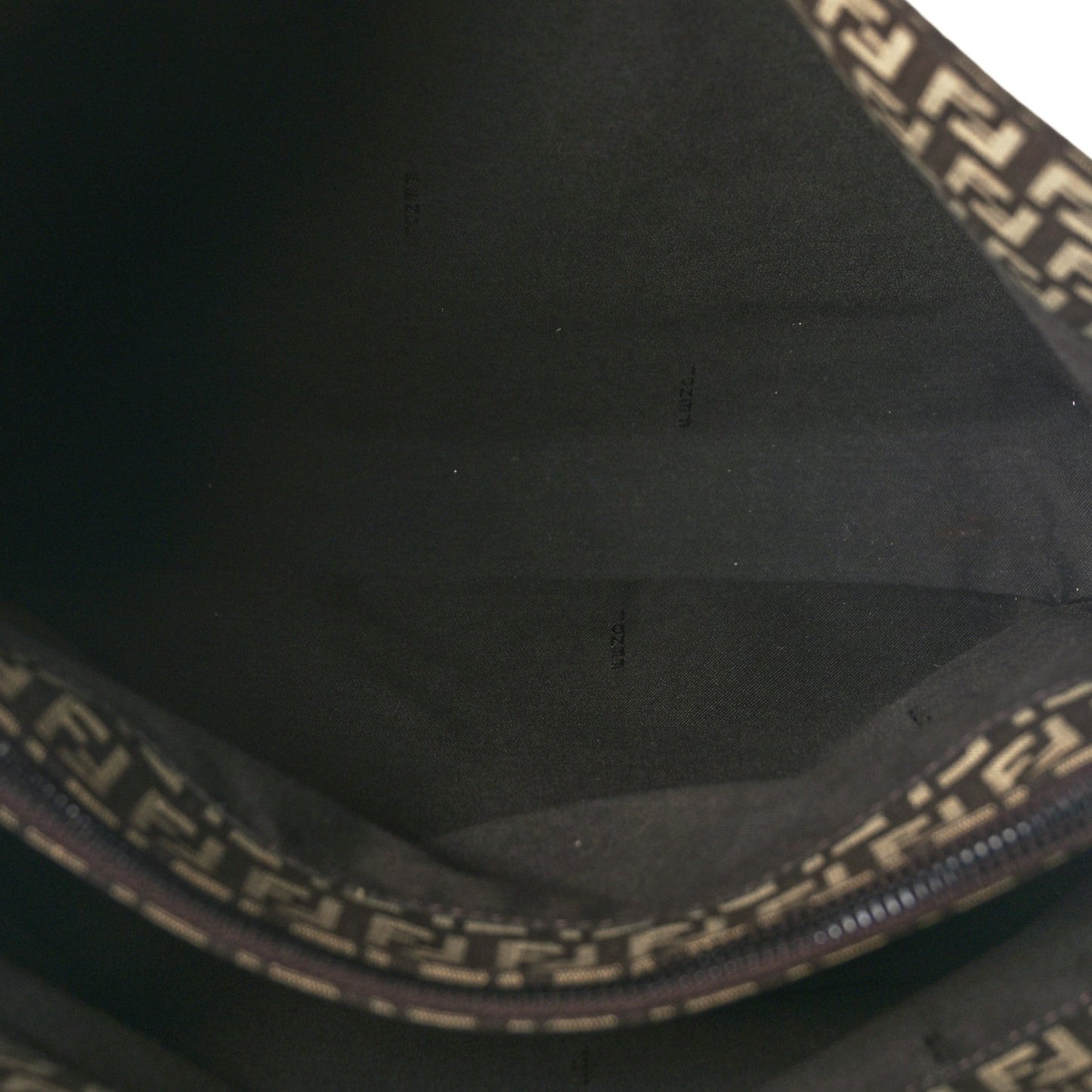 Zucchino Vitello Shoulder Tote  Testa di Moro