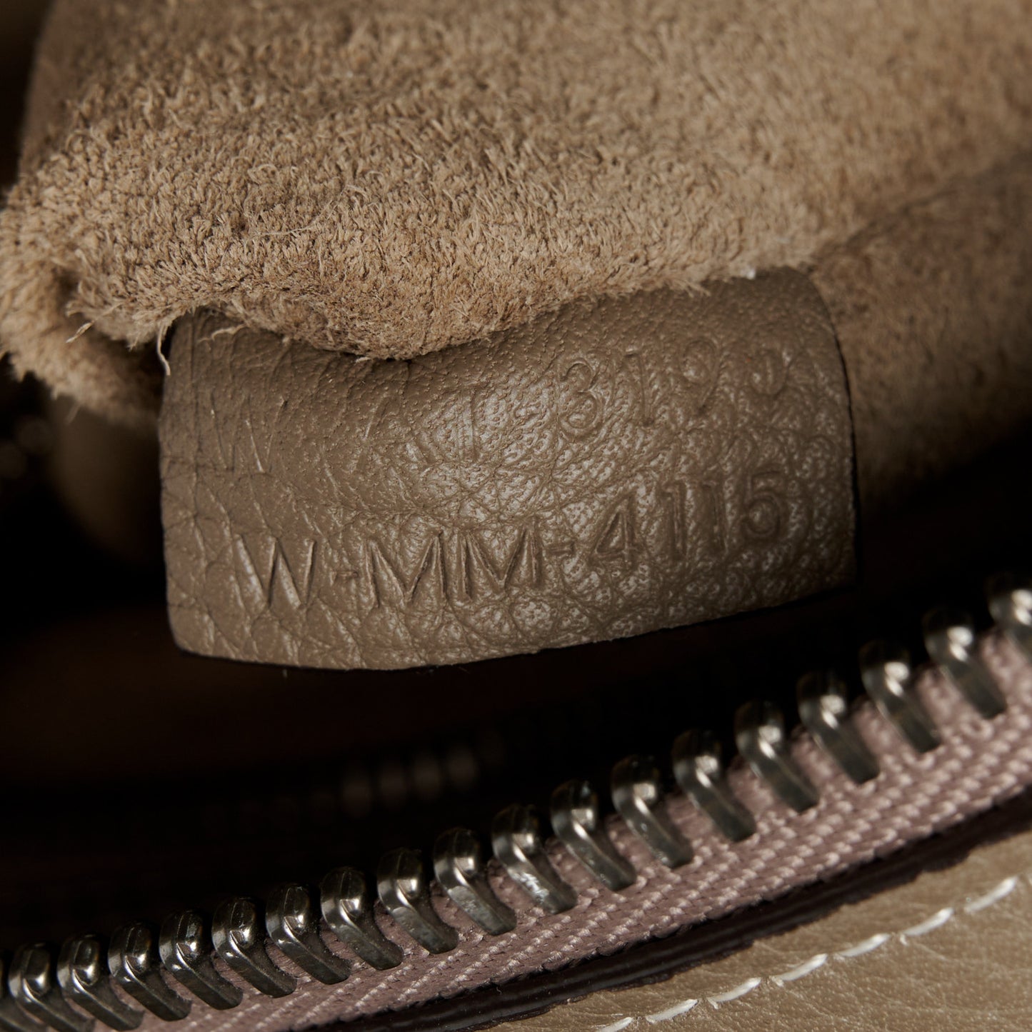 Drummed Calfskin Micro Luggage Souris