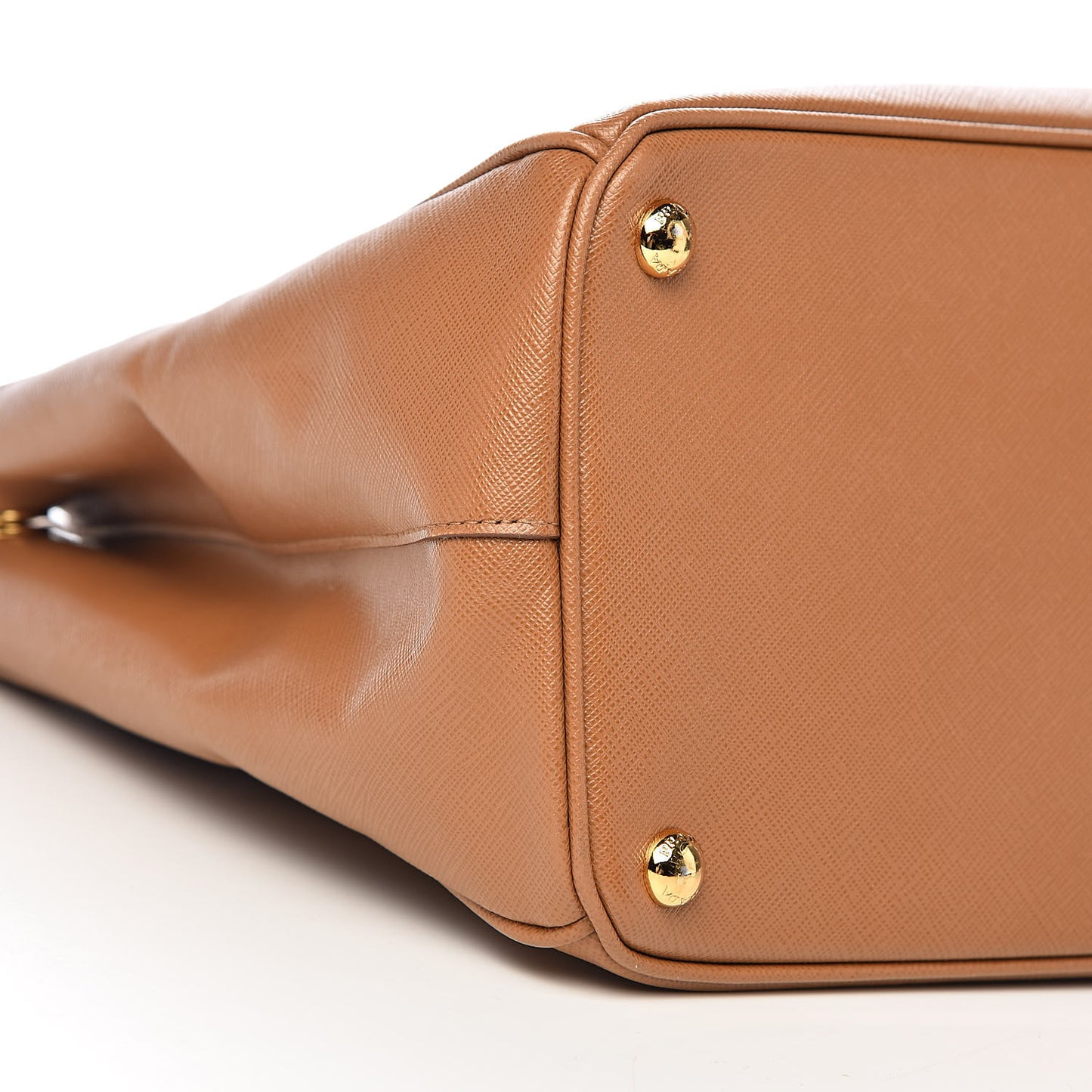 Saffiano Lux Large Galleria Double Zip Tote Caramel