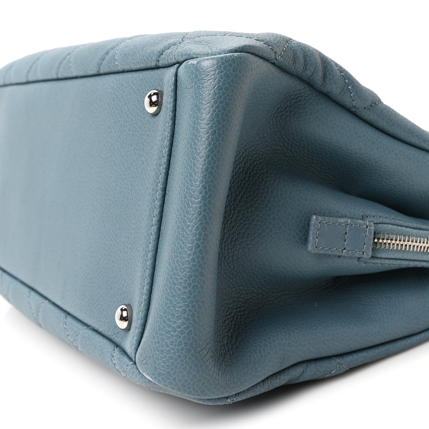 Caviar Quilted CC Timeless Soft Tote Blue