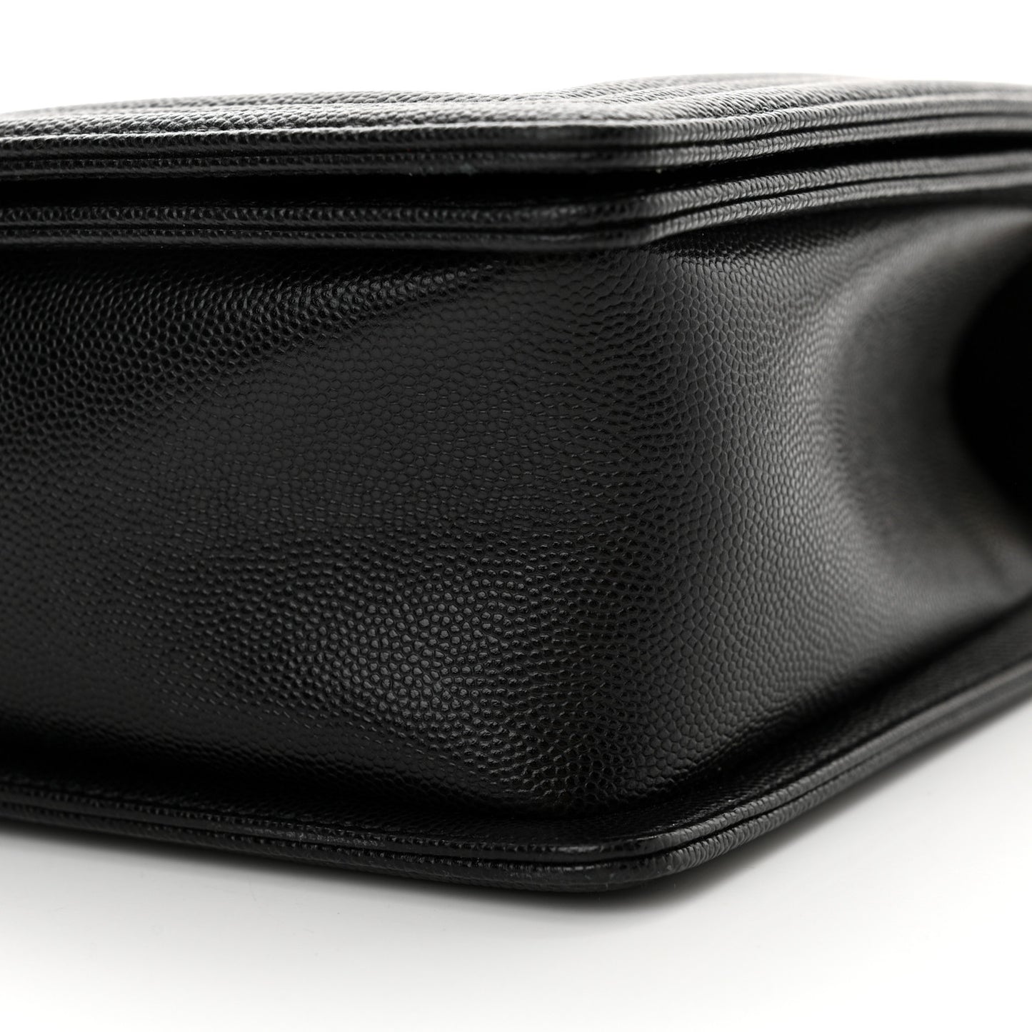 Caviar Quilted New Medium Boy Flap Black