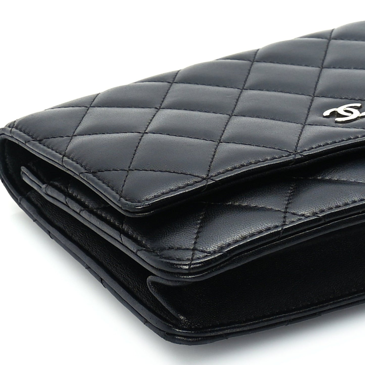 Lambskin Quilted Wallet On Chain WOC Black