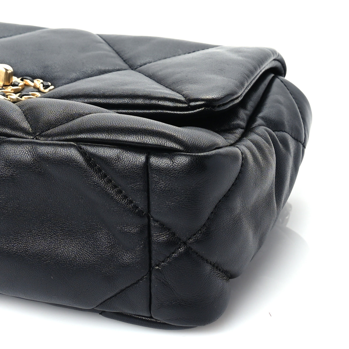 Lambskin Quilted Medium Chanel 19 Flap Black