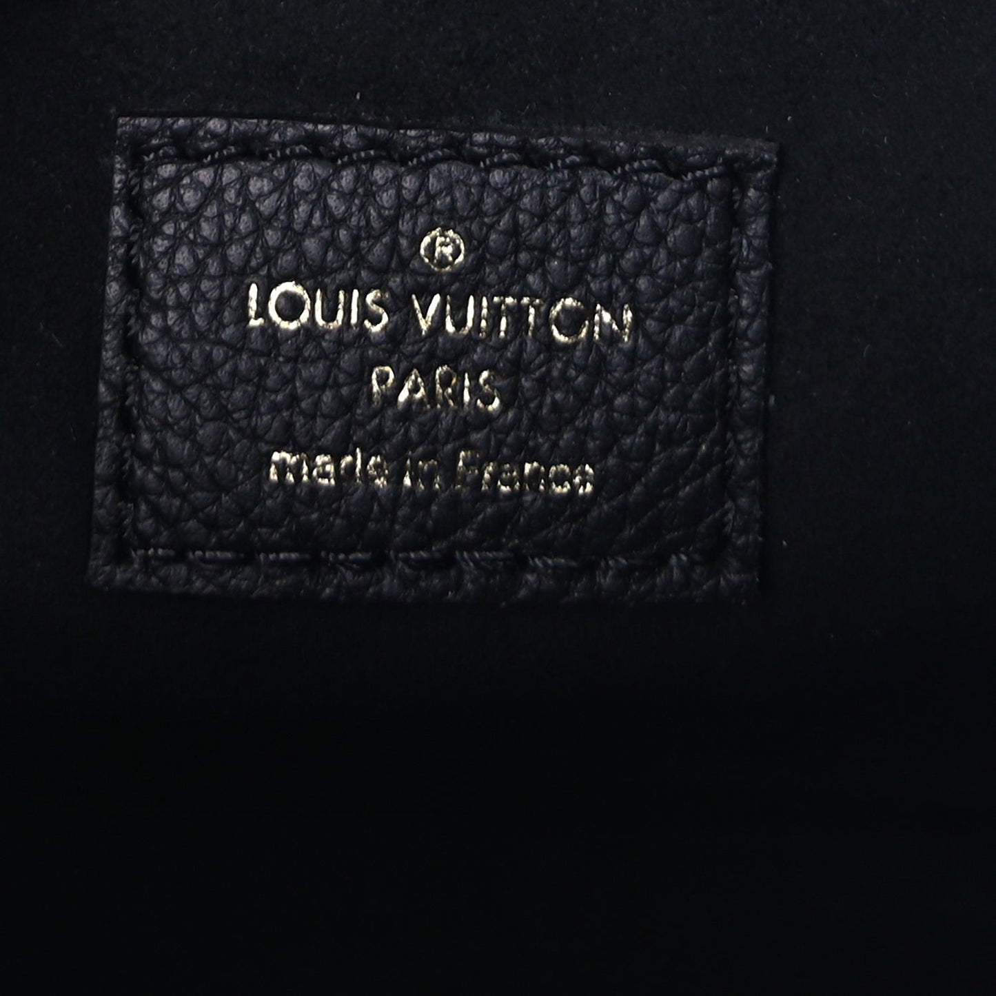 Grained Calfskin Lockme Tender  Black