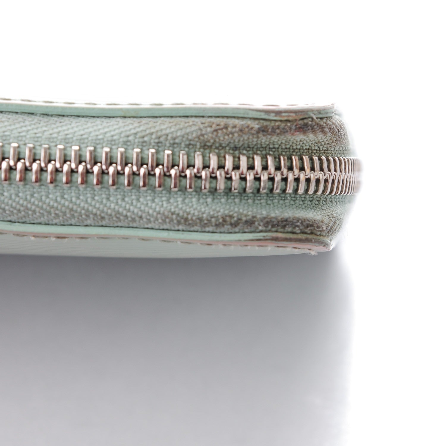 Louis Vuitton Electric Epi Zippy Wallet Amande 10 of 18