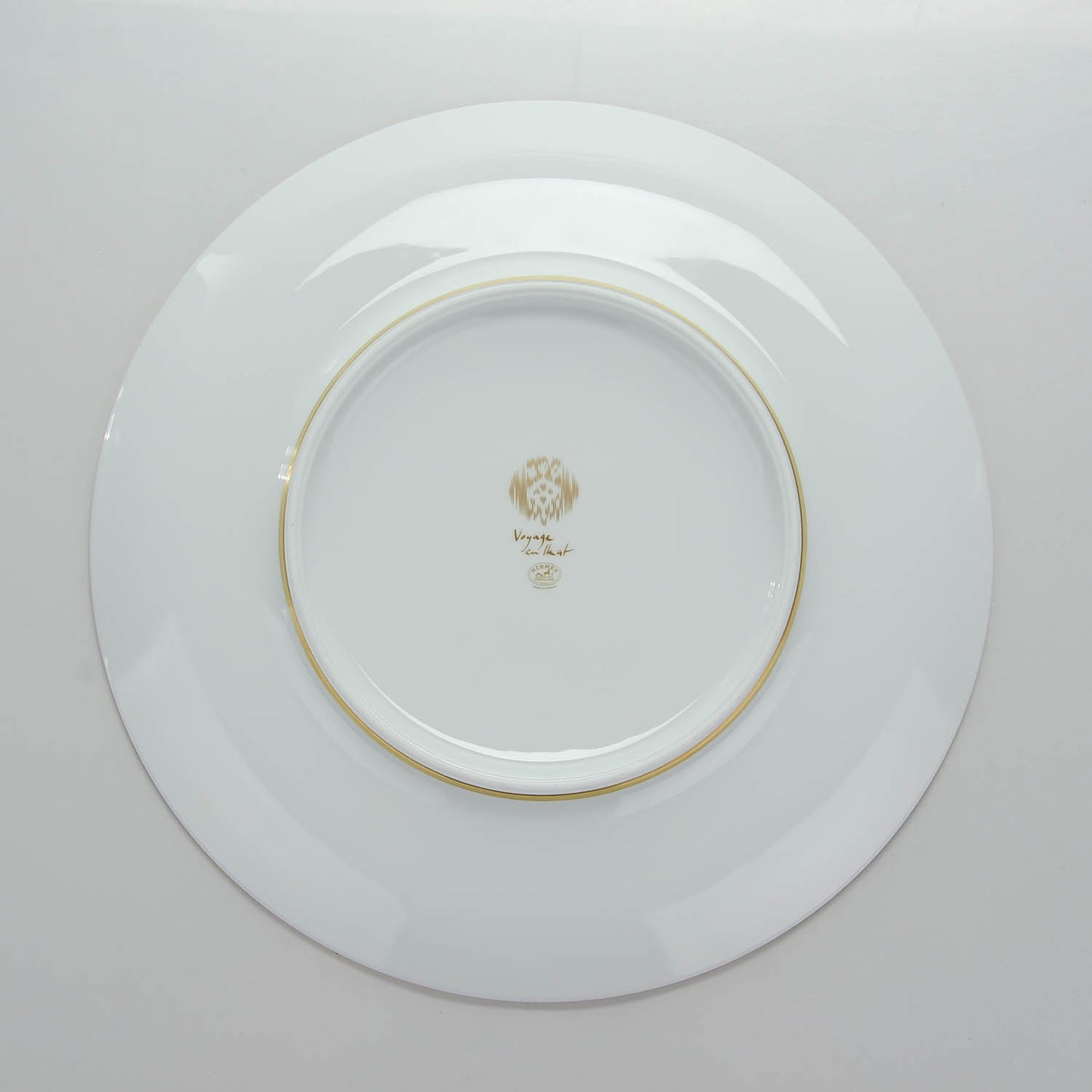 Porcelain Voyage en Ikat Presentation Plate Emerald