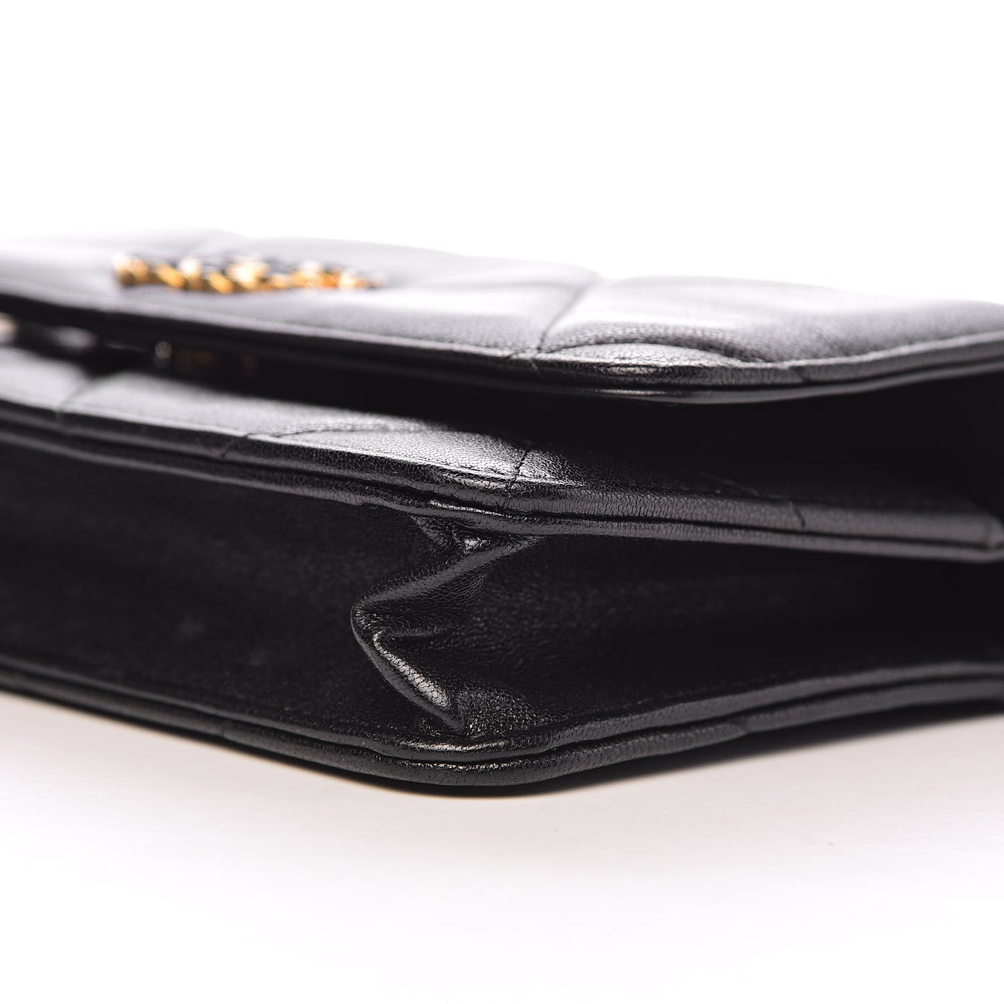 Goatskin Quilted 19 Wallet On Chain WOC Black