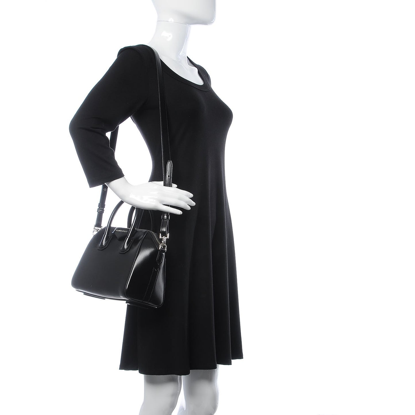 Shiny Lord Calfskin Mini Antigona Black