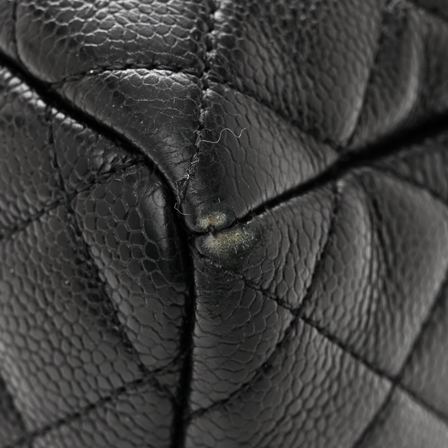Caviar Quilted Small Chain Bucket Bag Black