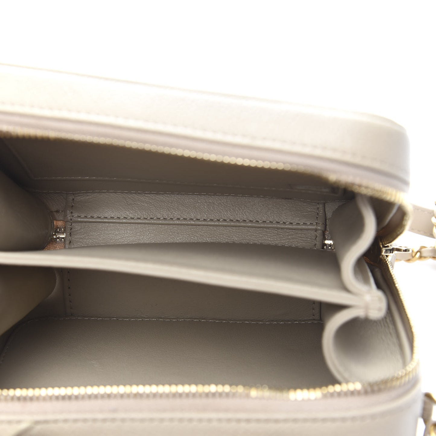 Caviar Quilted Small CC Filigree Vanity Case Light Beige