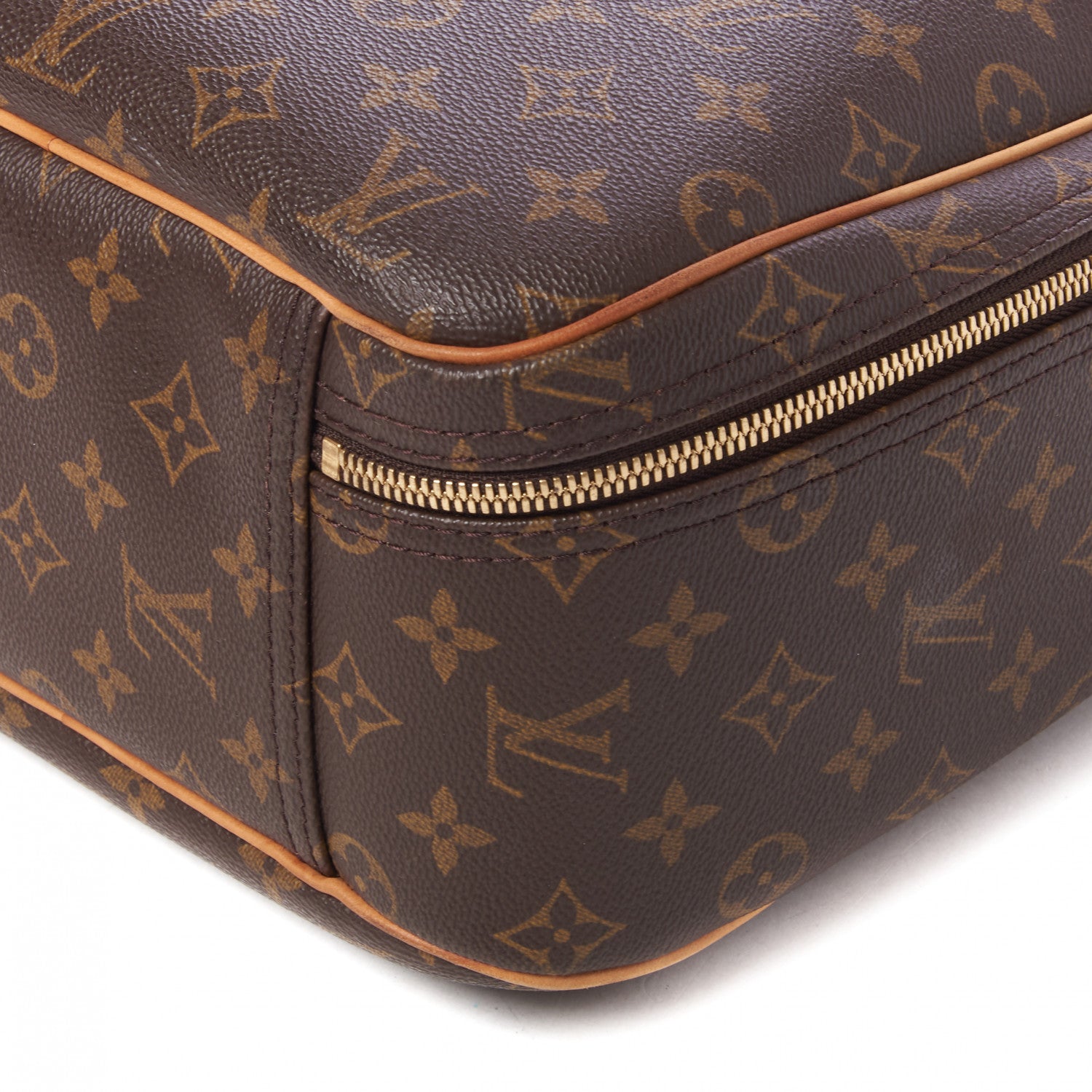 Louis Vuitton Monogram Excursion Shoe Bag 4 of 8