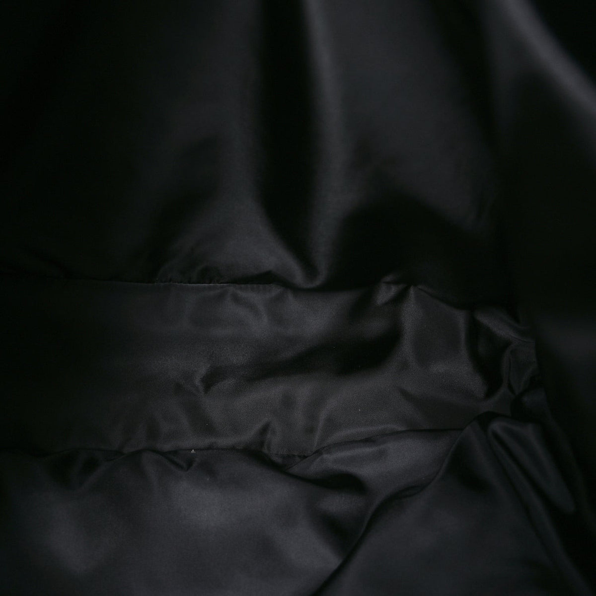 Saint Laurent Patent Wide Puffer Maxi Tote Black 8 of 16
