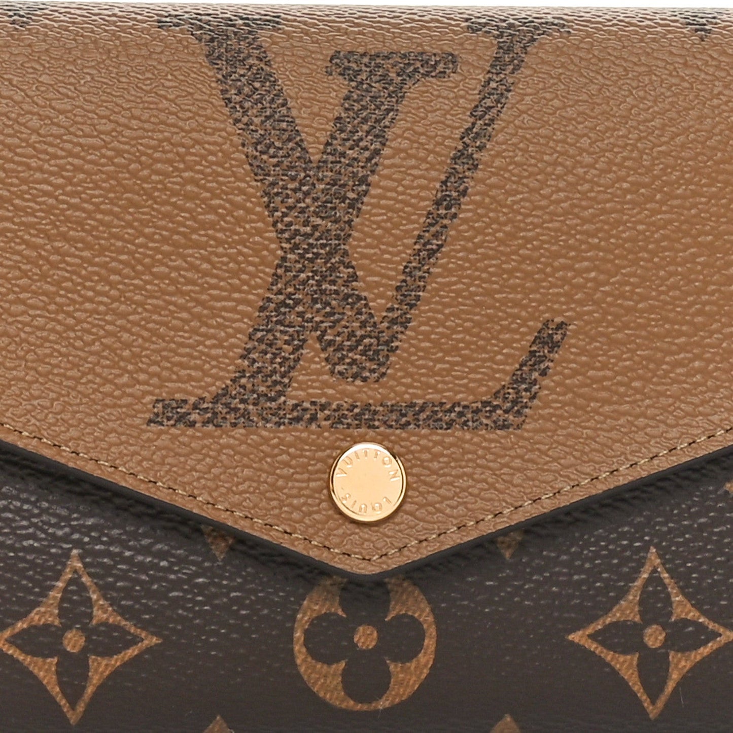 Reverse Monogram Giant Sarah Wallet