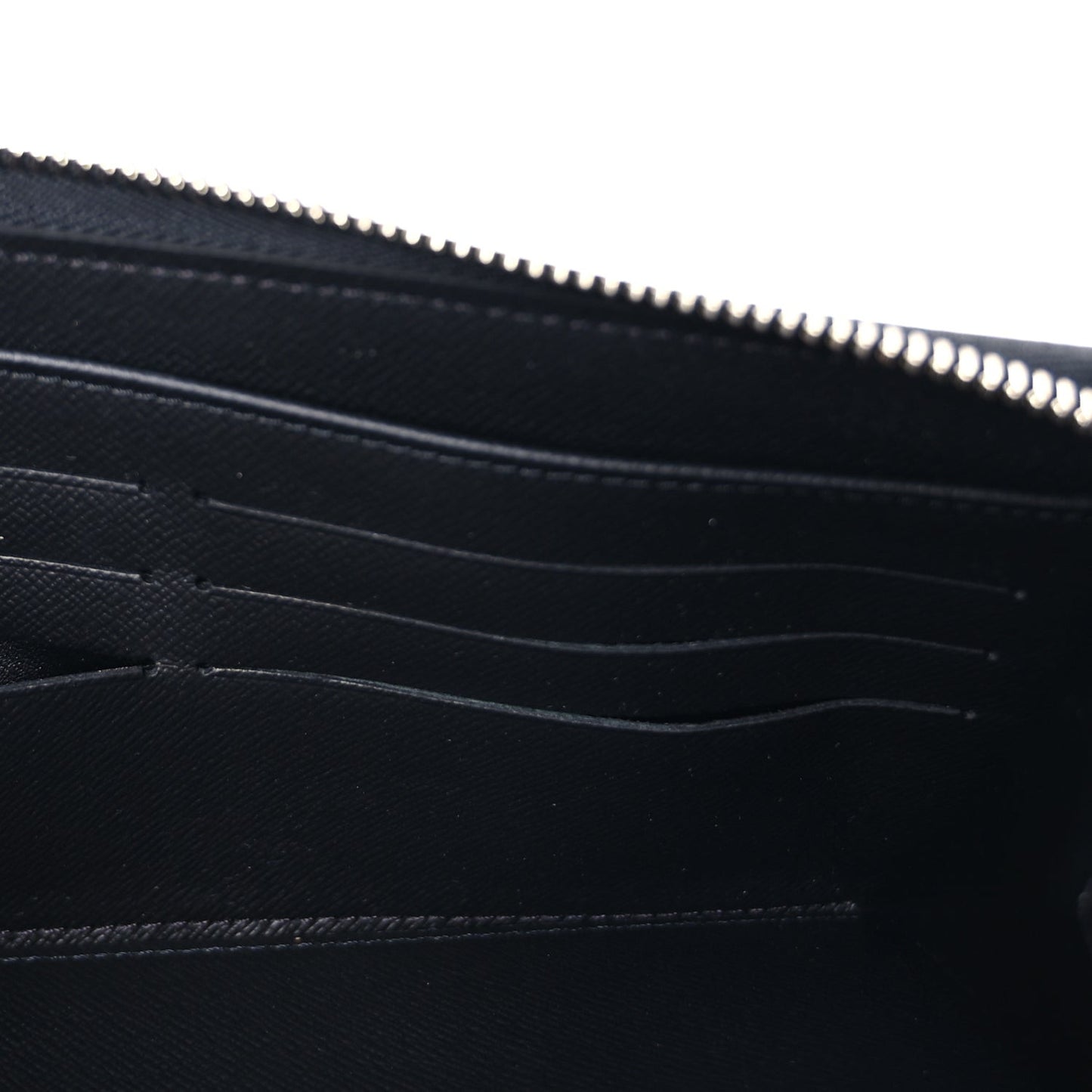 Taiga Zippy Organizer Wallet Black