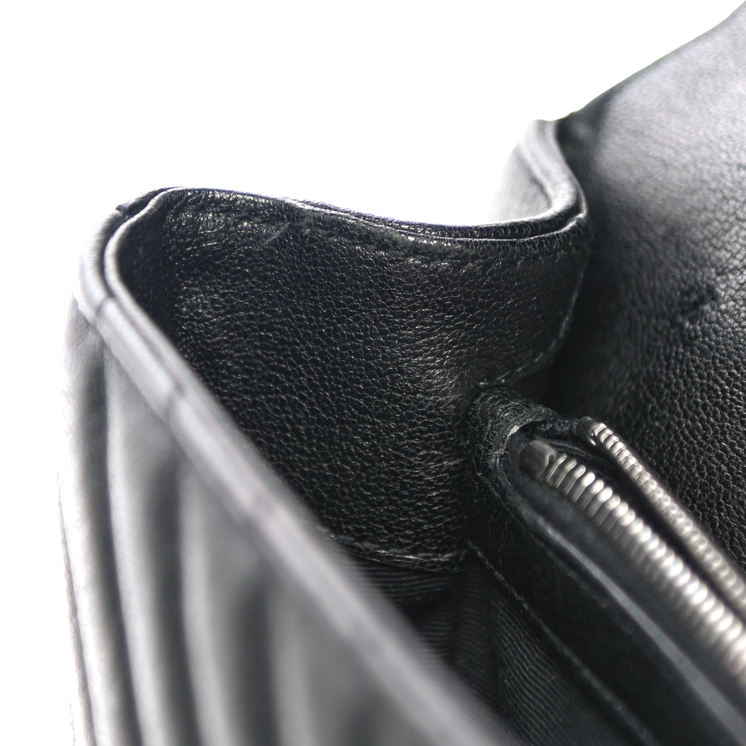 Saint Laurent Sheepskin Matelasse Chevron Monogram Medium College Bag Black 17 of 20