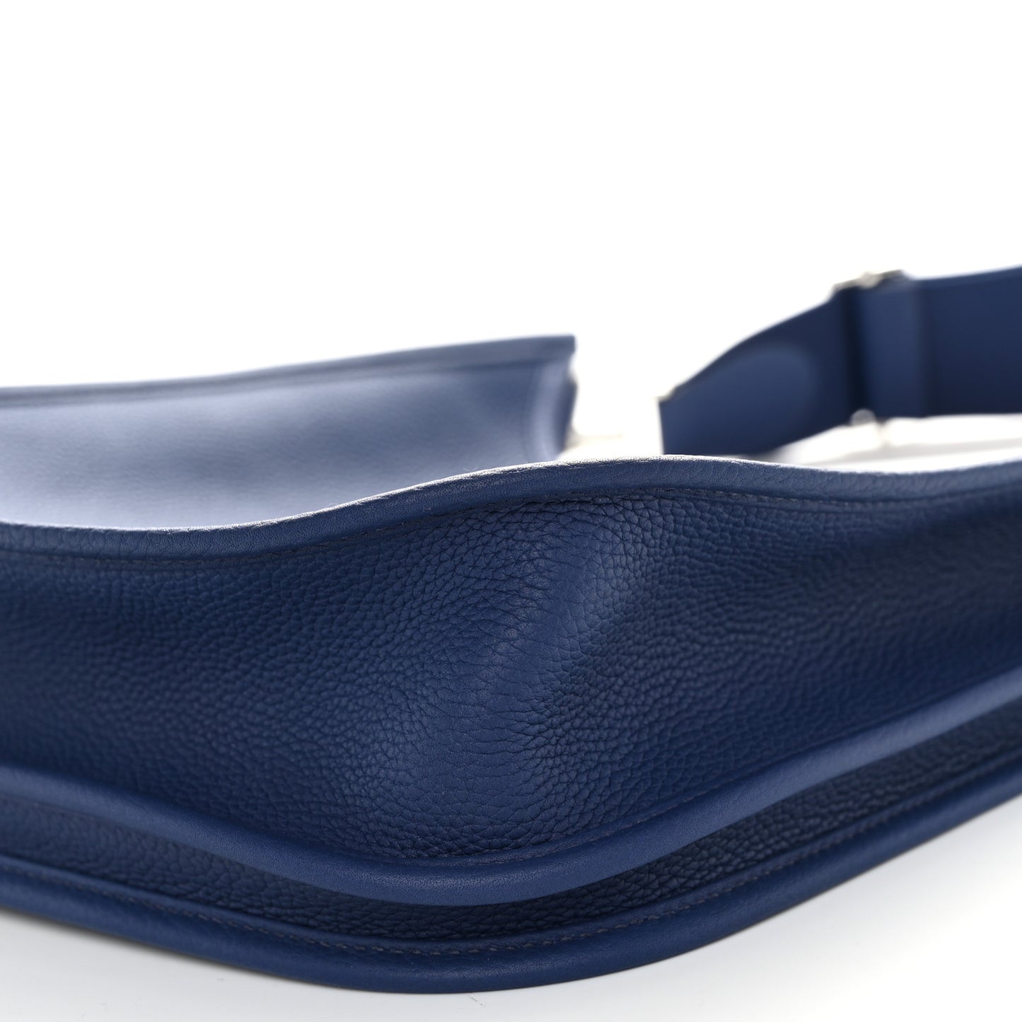 Taurillon Clemence Evelyne III PM Bleu Saphir