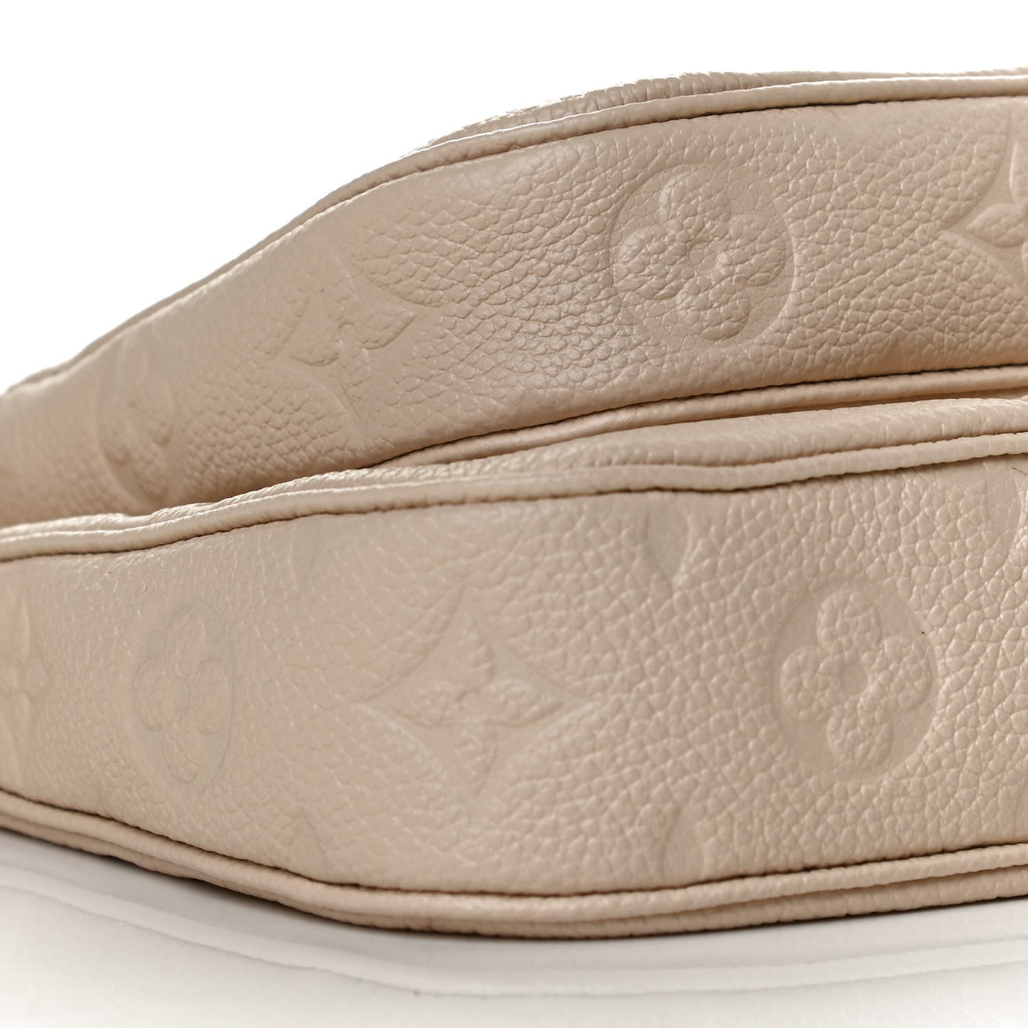 Empreinte Monogram Giant Multi Pochette Accessories Cream