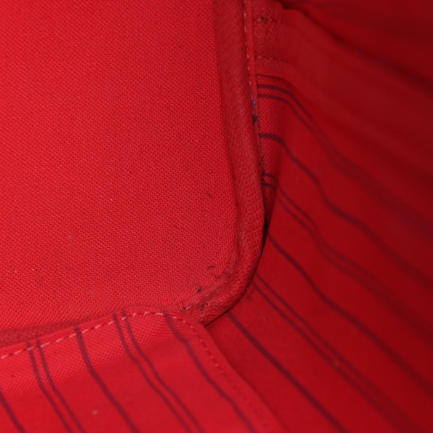 Louis Vuitton Monogram V Neverfull MM Grenade 31 of 39