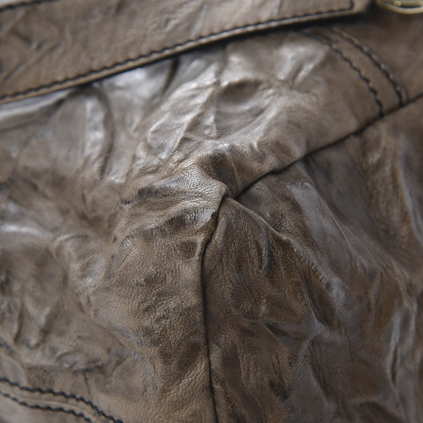 Tumbled Sheepskin Medium Pandora Charcoal