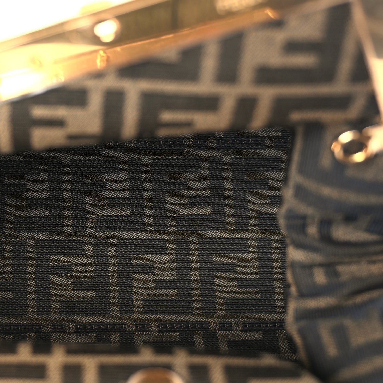 Fendi Shiny Nappa Medium  First Caramello 4 of 8
