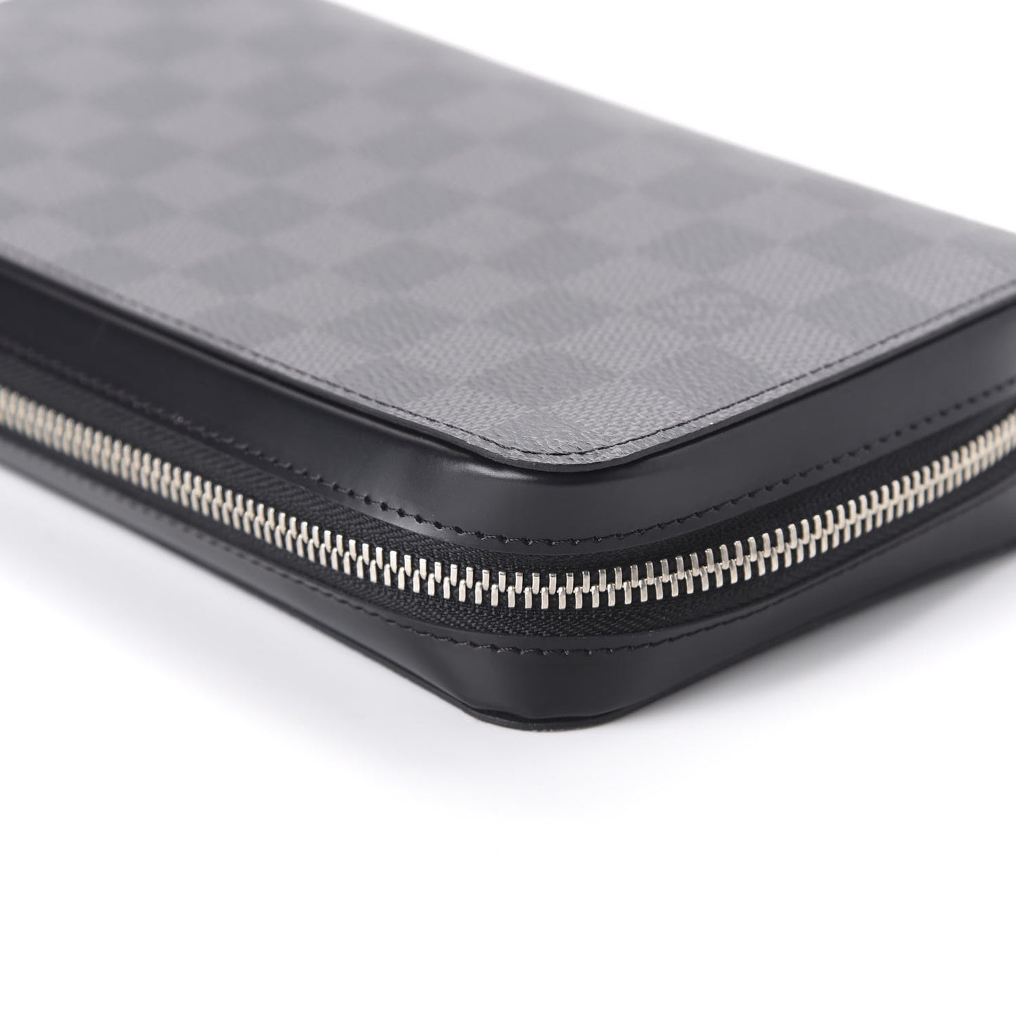 Damier Graphite Zippy XL Wallet