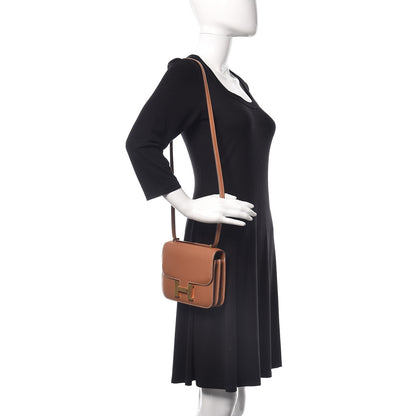 Hermes Evercolor Constance 18 Gold 2 of 17