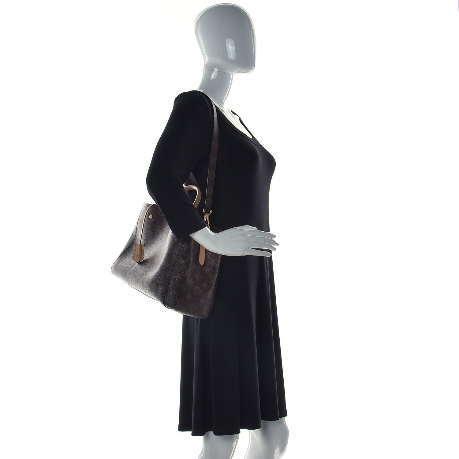 Louis Vuitton Monogram Montaigne MM 2 of 9