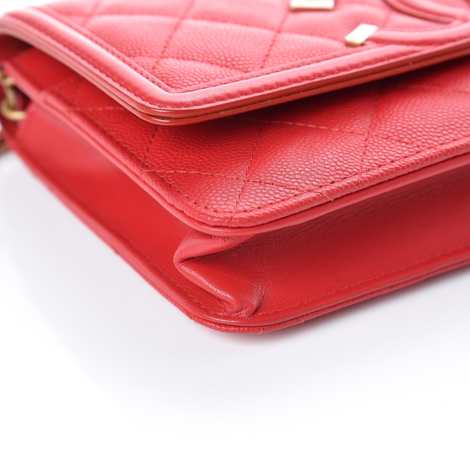 Chanel Caviar Quilted CC Filigree Wallet On Chain WOC Red 5 of 11