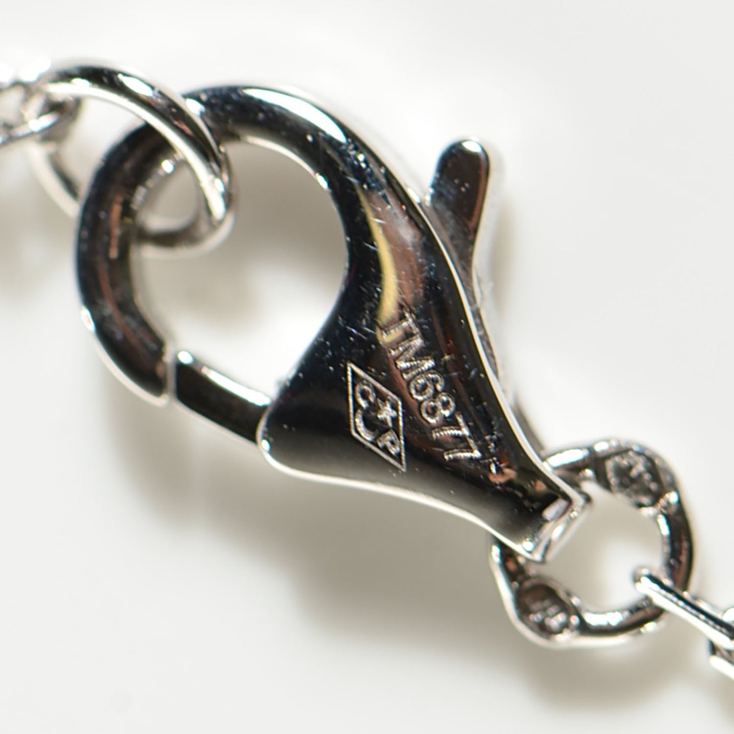 18K White Gold Diamond SM D'Amour Pendant Necklace