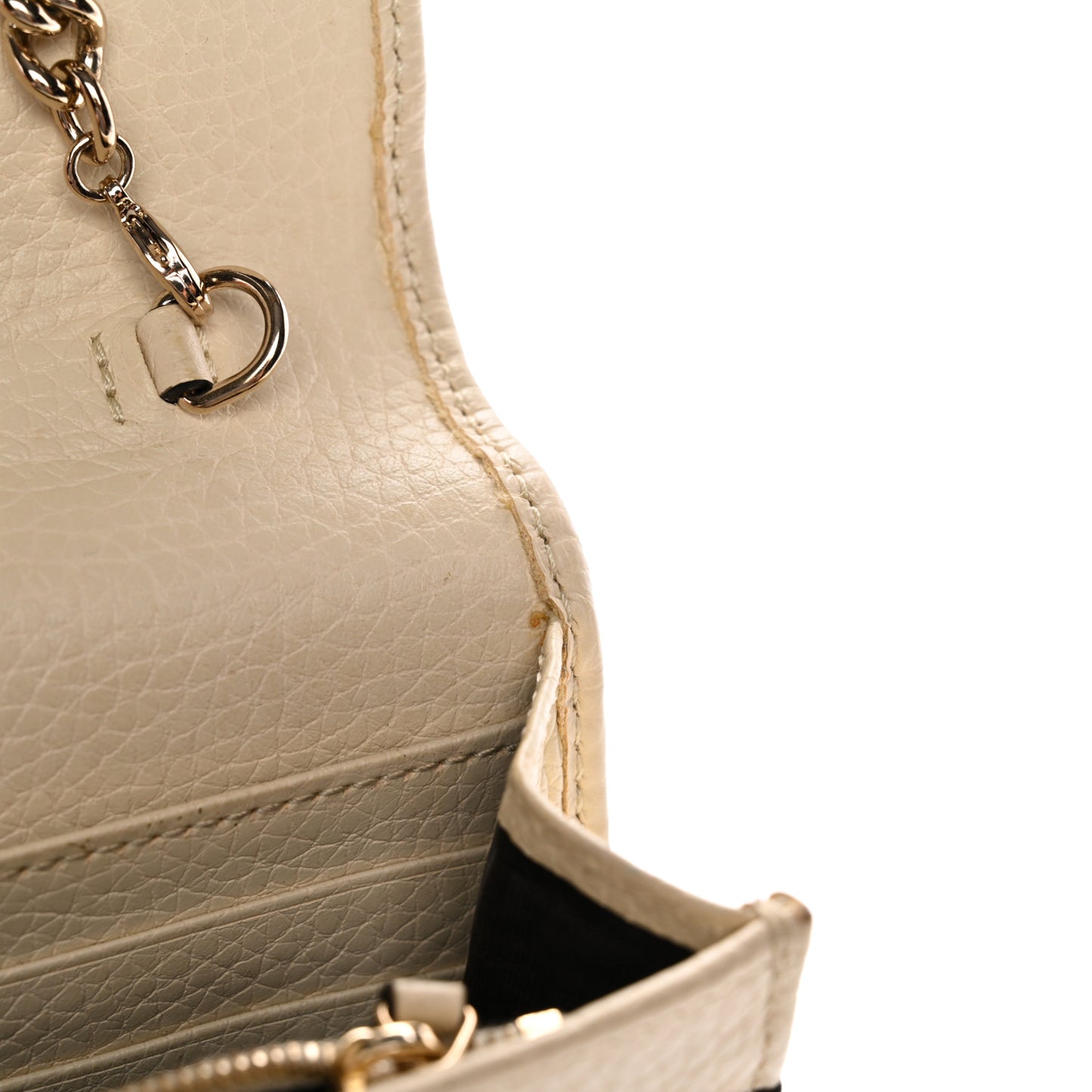 Pebbled Calfskin Soho Wallet on Chain Ivoire