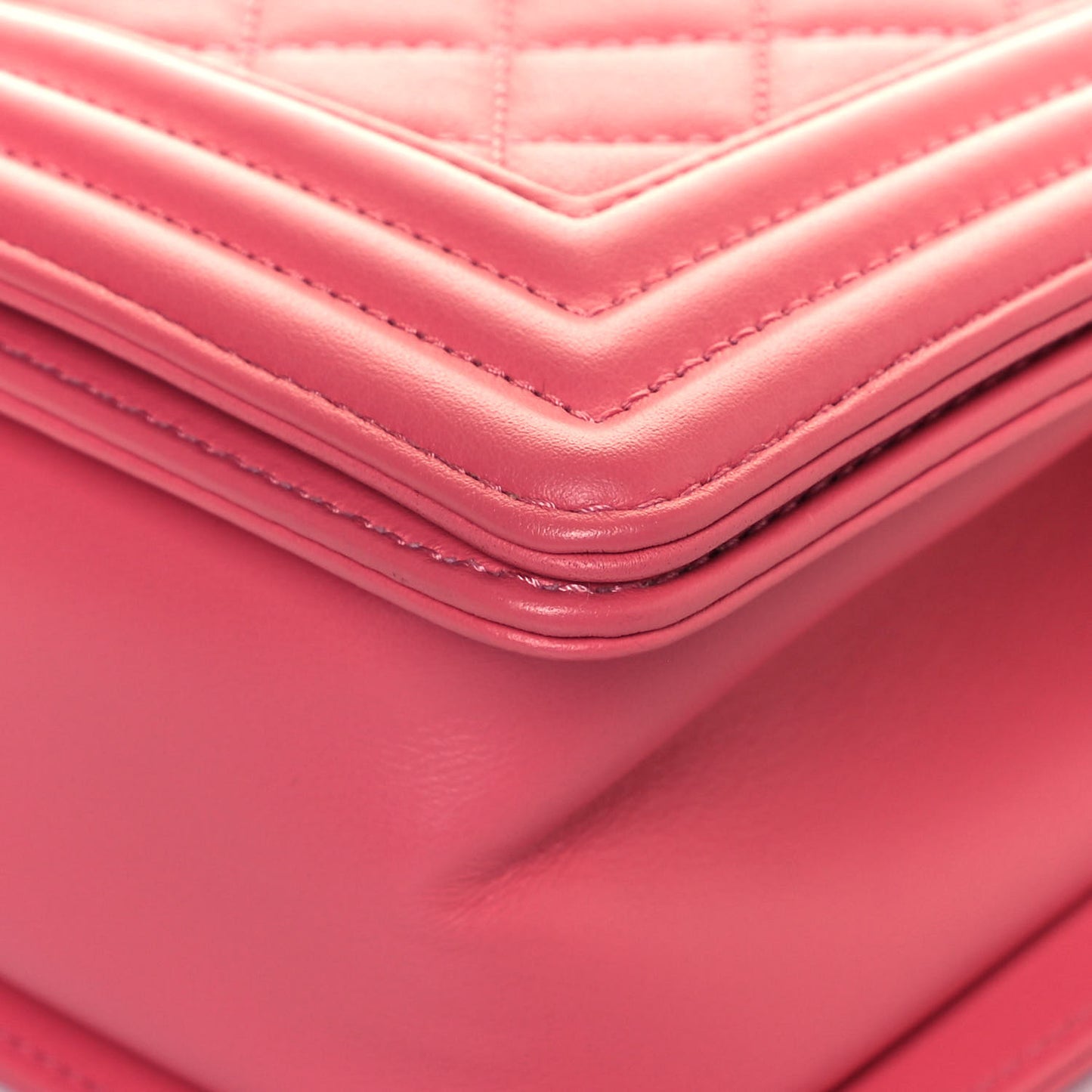 Calfskin Quilted Medium Boy Flap Pink