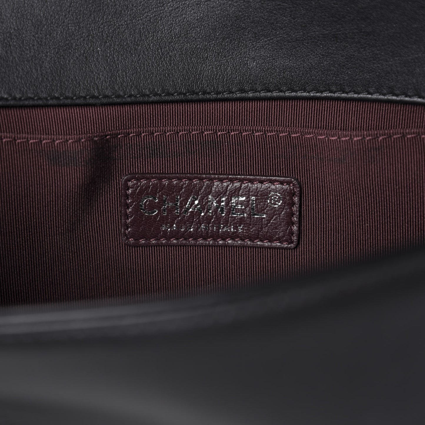 Calfskin Woven Medium Boy Flap Black White