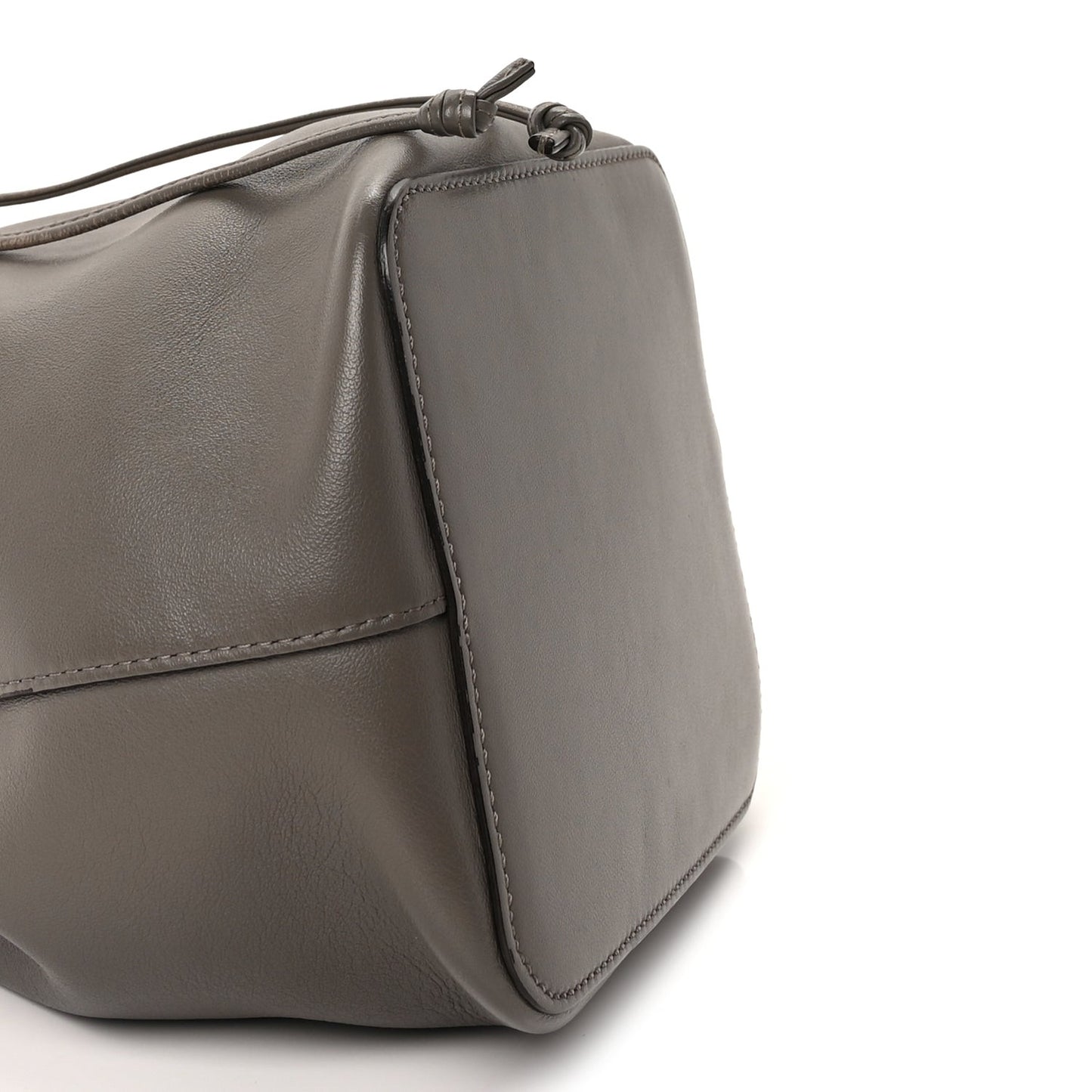Vitello Grace Matte F is  Grande Mon Tresor Bucket Bag  Argilla