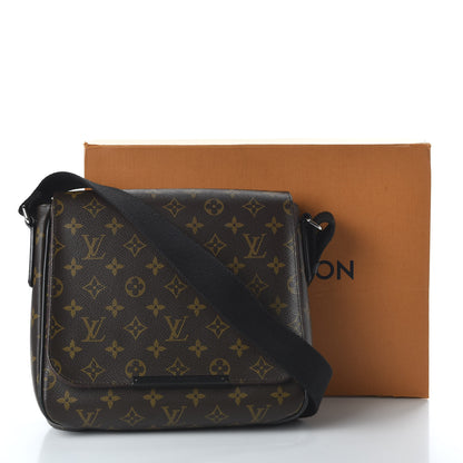 Louis Vuitton Monogram Macassar District PM 10 of 10