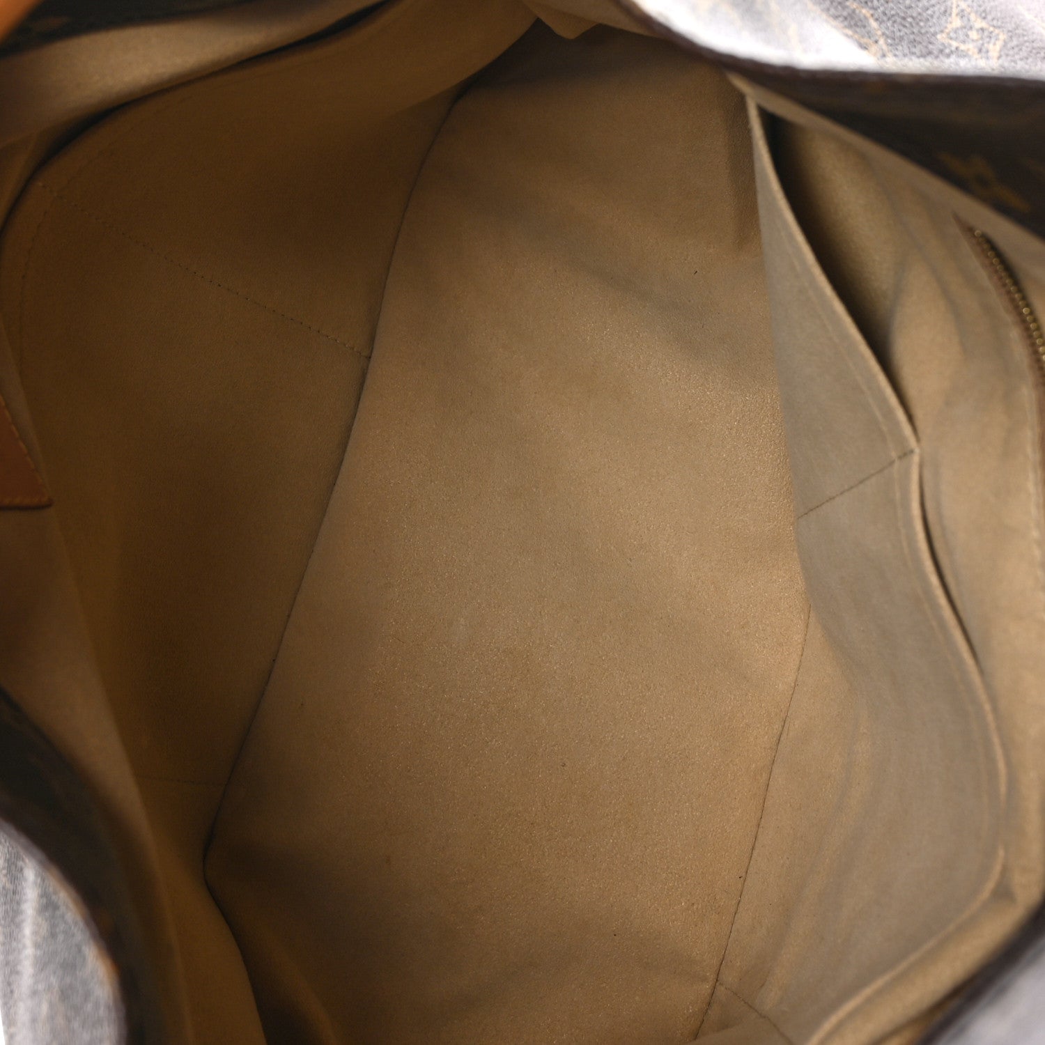 Louis Vuitton Monogram Artsy MM 5 of 12