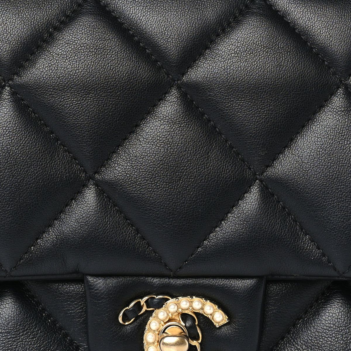 Lambskin Quilted Crush on Chains Flap Bag Black