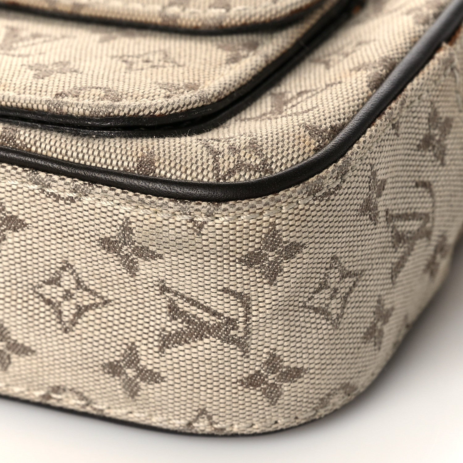 Louis Vuitton Mini Monogram Juliette Light Kaki 7 of 8