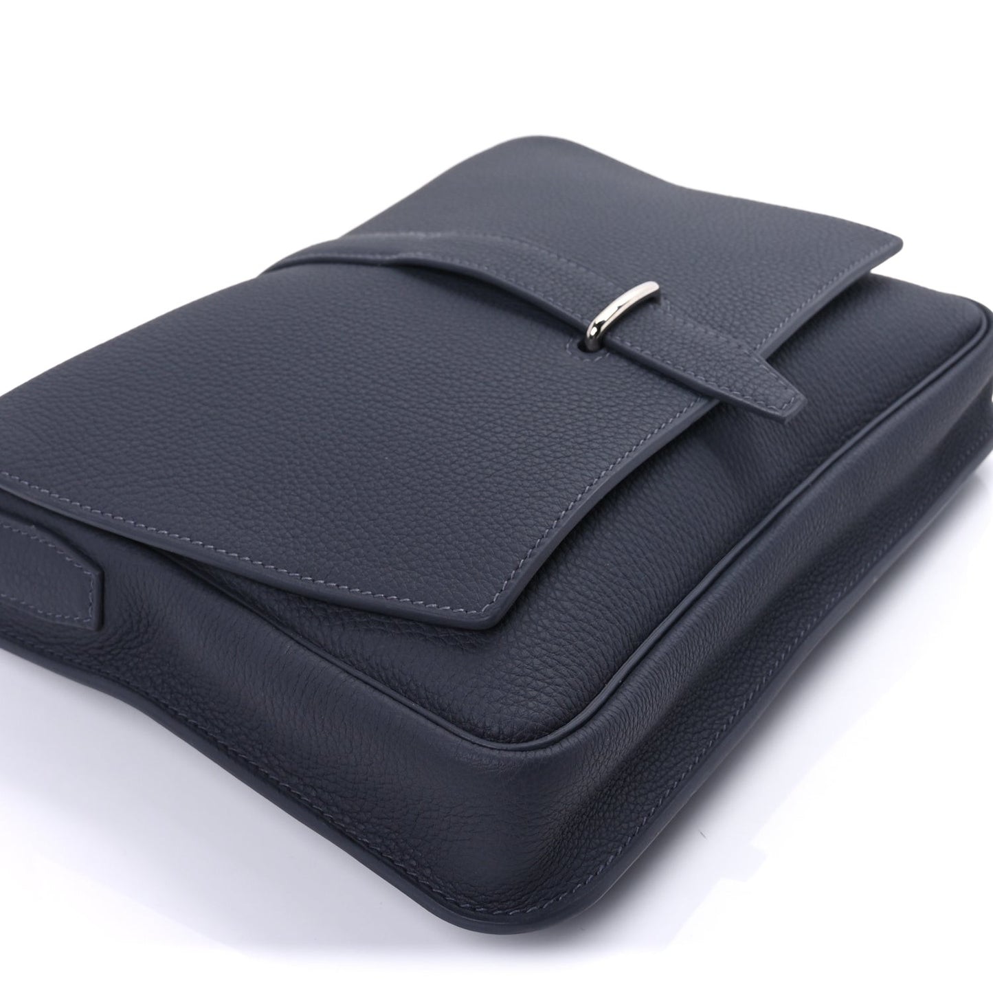 Togo Steve Light Messenger  Etain