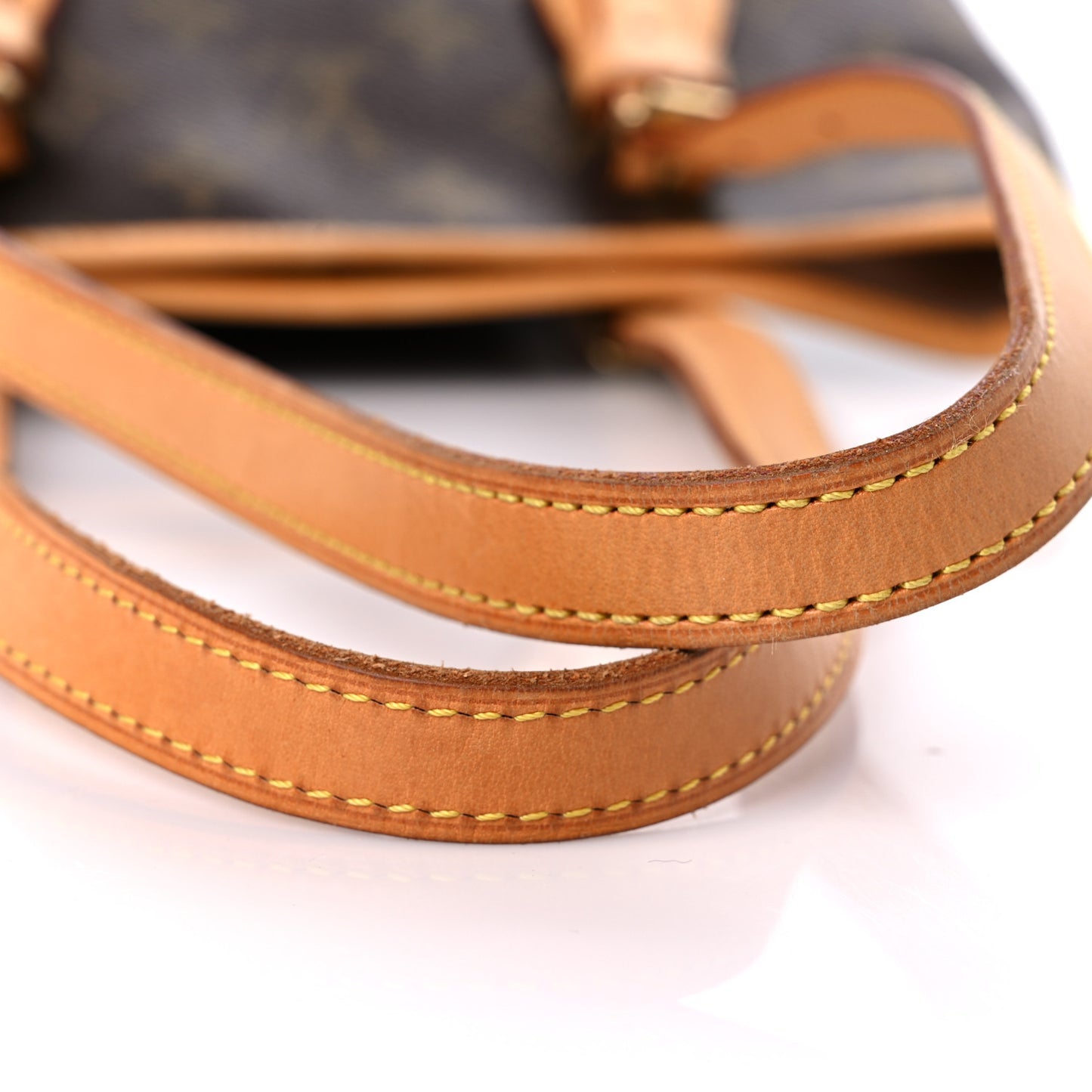 Monogram Petit Bucket 23